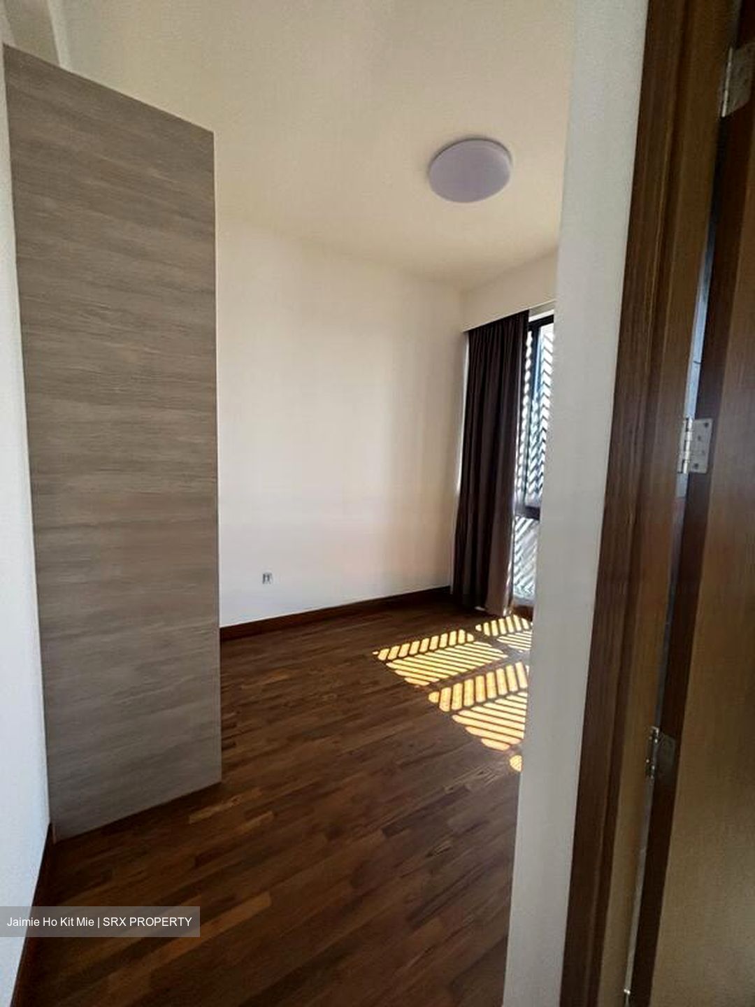 Sunrise Avenue (D28), Terrace #485869091